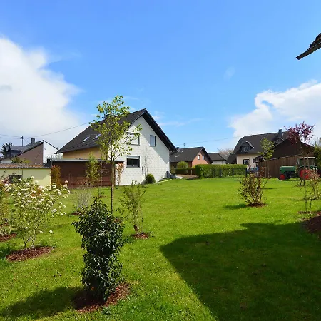 Comfortable In With Big Garden 3* Morz